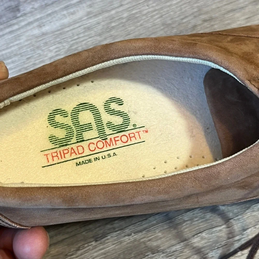 SAS Siesta Brown Nubuck Leather Walking Shoes Flats Womens 8.5 W Tripad Comfort
